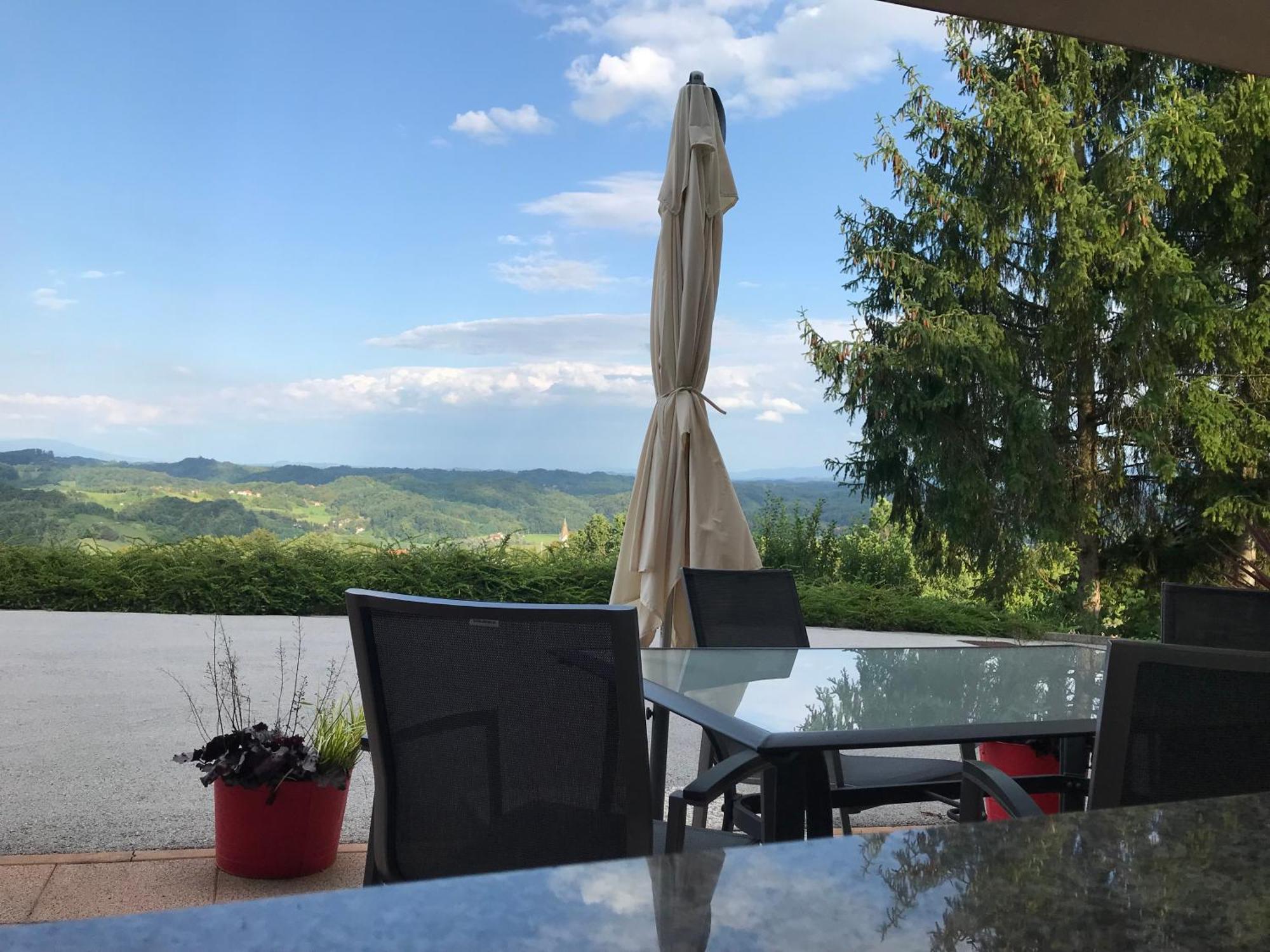 Appartamento Morning Coffee W A View :) Podcetrtek Esterno foto